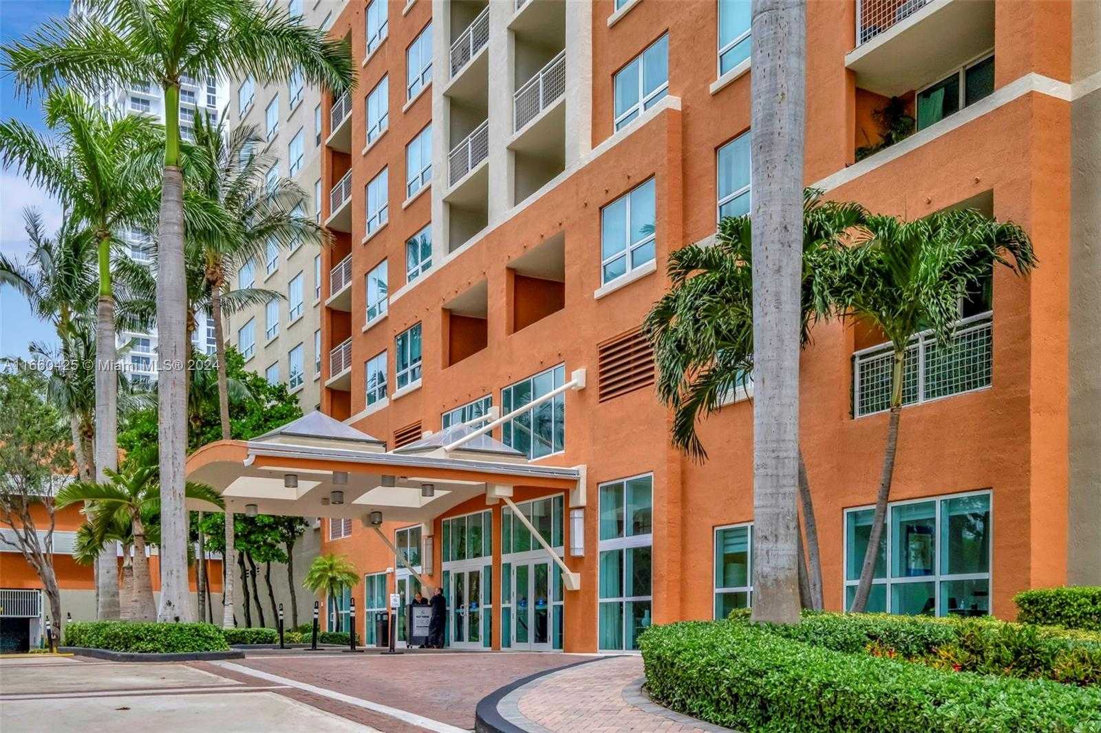 Small Image of 2000 NORTH BAYSHORE DR #303, Miami Number 4