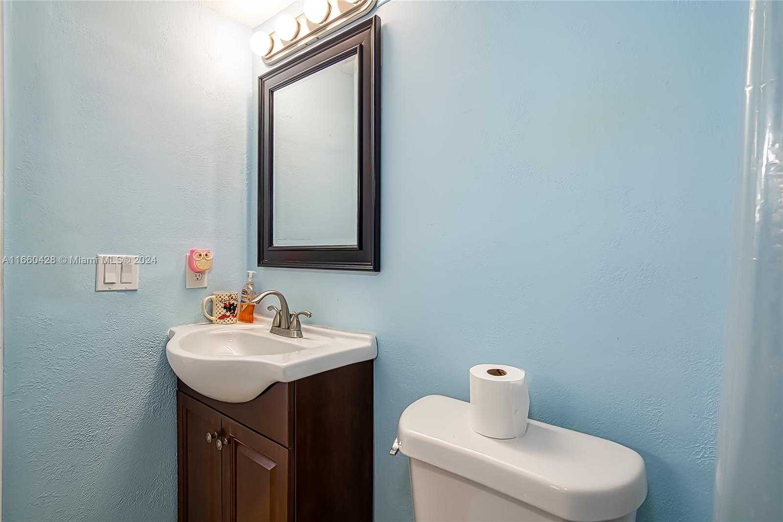 Small Image of 173 ELLESMERE C #173, Deerfield Beach Number 16
