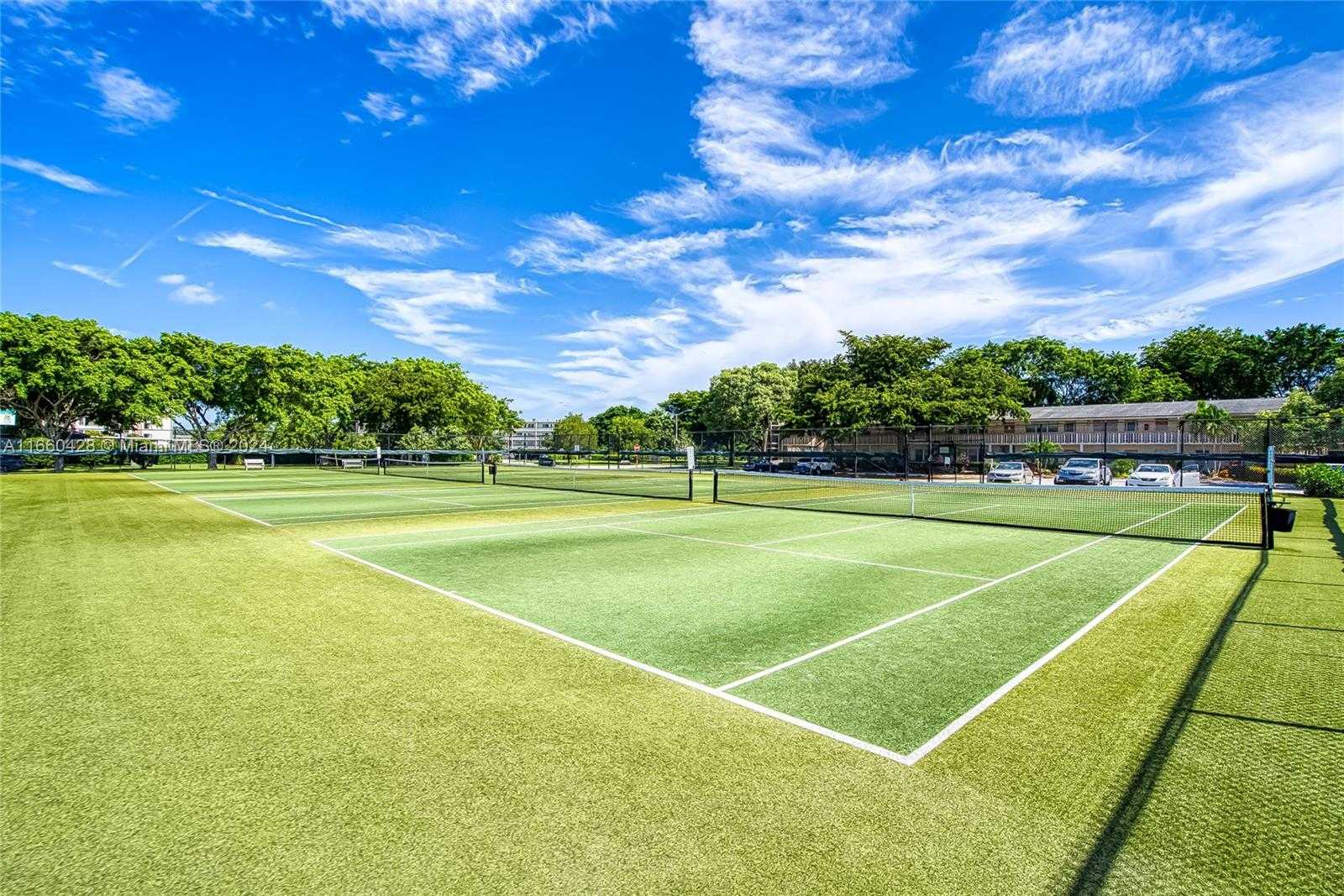 Small Image of 173 ELLESMERE C #173, Deerfield Beach Number 31