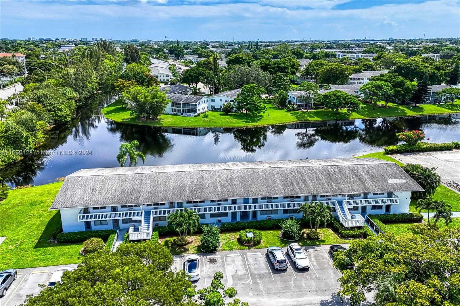 Small Image of 173 ELLESMERE C #173, Deerfield Beach Number 35