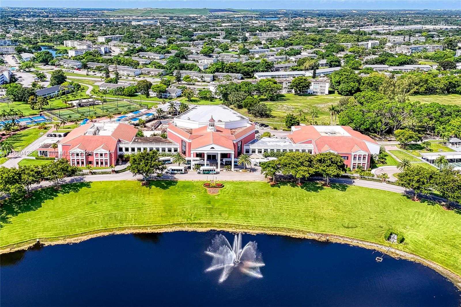 Small Image of 173 ELLESMERE C #173, Deerfield Beach Number 45