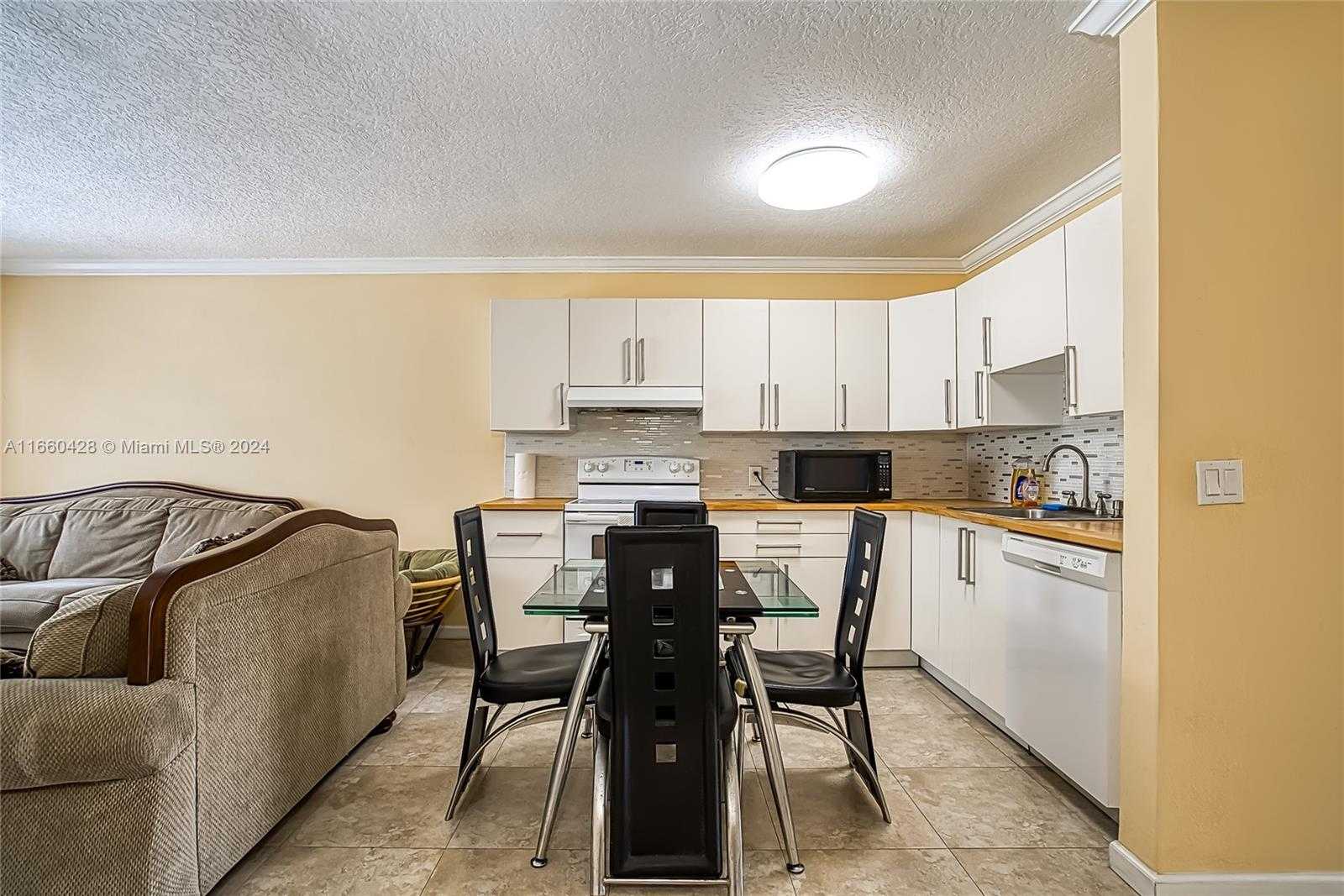 Small Image of 173 ELLESMERE C #173, Deerfield Beach Number 6