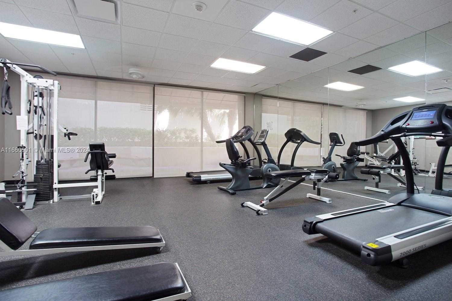 Small Image of 1623 COLLINS AVE #215, Miami Beach Number 18