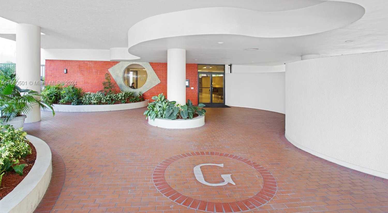 Small Image of 1623 COLLINS AVE #215, Miami Beach Number 3