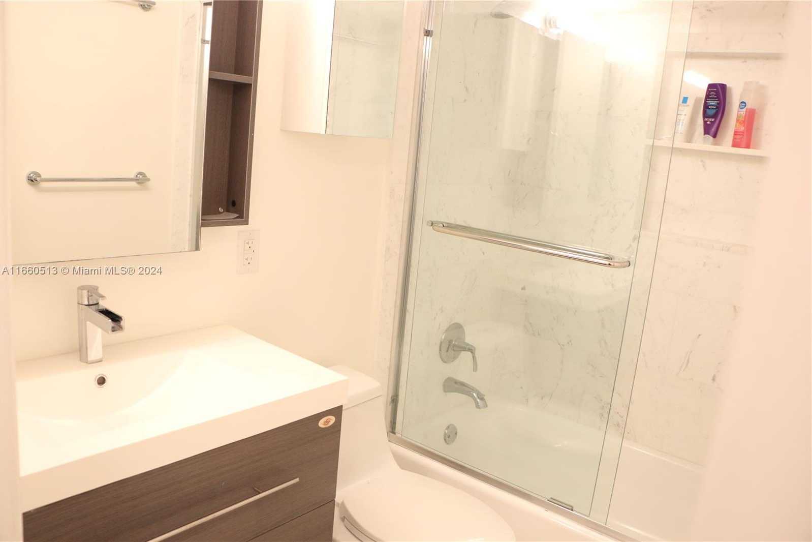 Small Image of 575 CRANDON BLVD #508, Key Biscayne Number 7