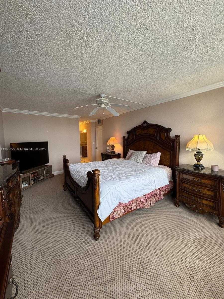 Small Image of 3800 SOUTH OCEAN DR #1620, Hollywood Number 37