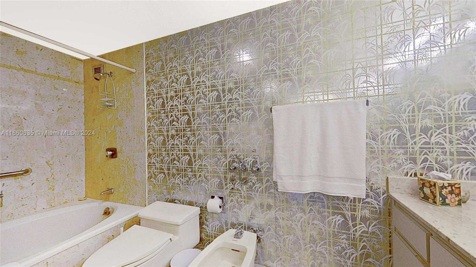 Small Image of 1800 NORTH EAST 114TH ST #1411, Miami Number 13