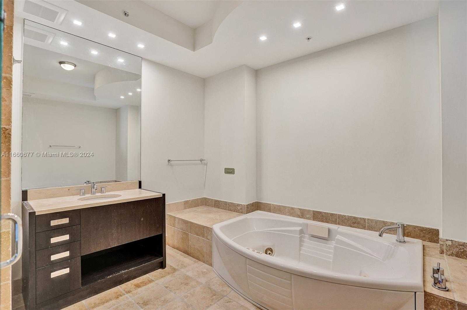 Small Image of 18201 COLLINS AVE #3404, Sunny Isles Beach Number 37