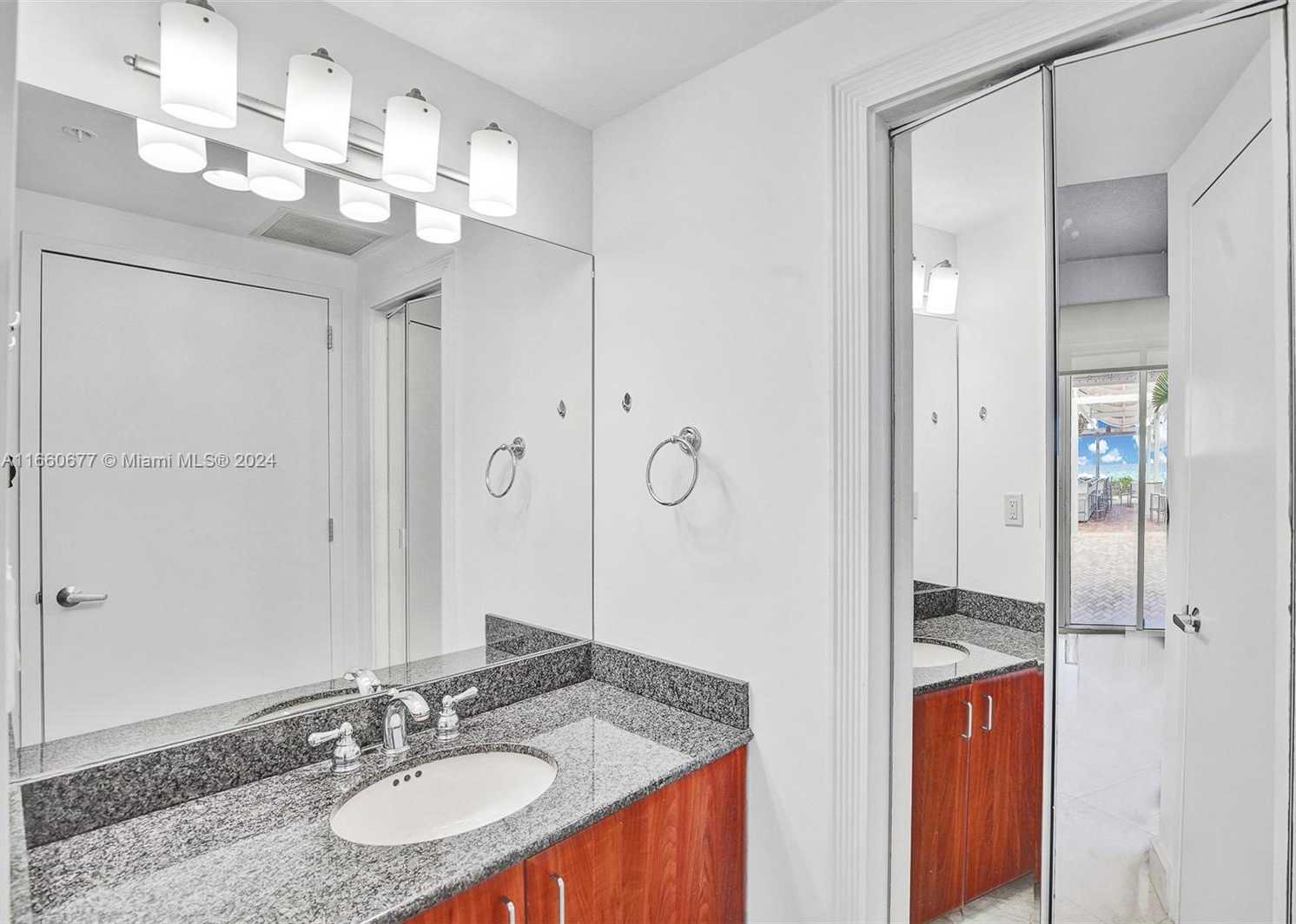 Small Image of 18201 COLLINS AVE #3404, Sunny Isles Beach Number 53