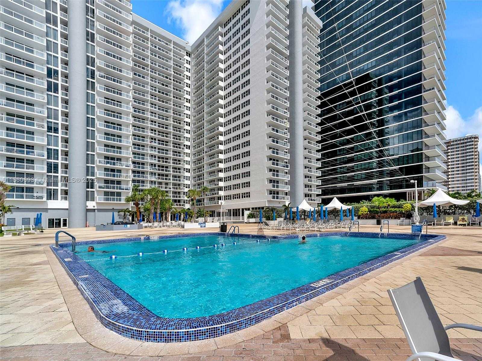 Small Image of 2030 #523, Hallandale Beach Number 23