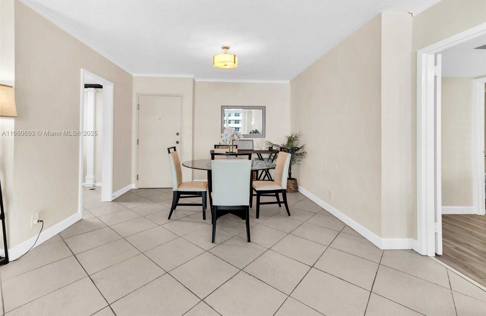 Small Image of 2030 #523, Hallandale Beach Number 9
