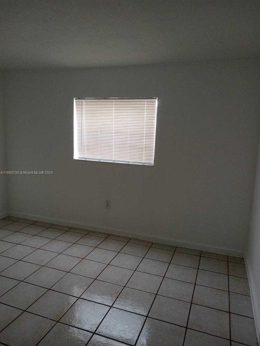 Small Image of 1230 WEST 54TH ST #216A, Hialeah Number 17