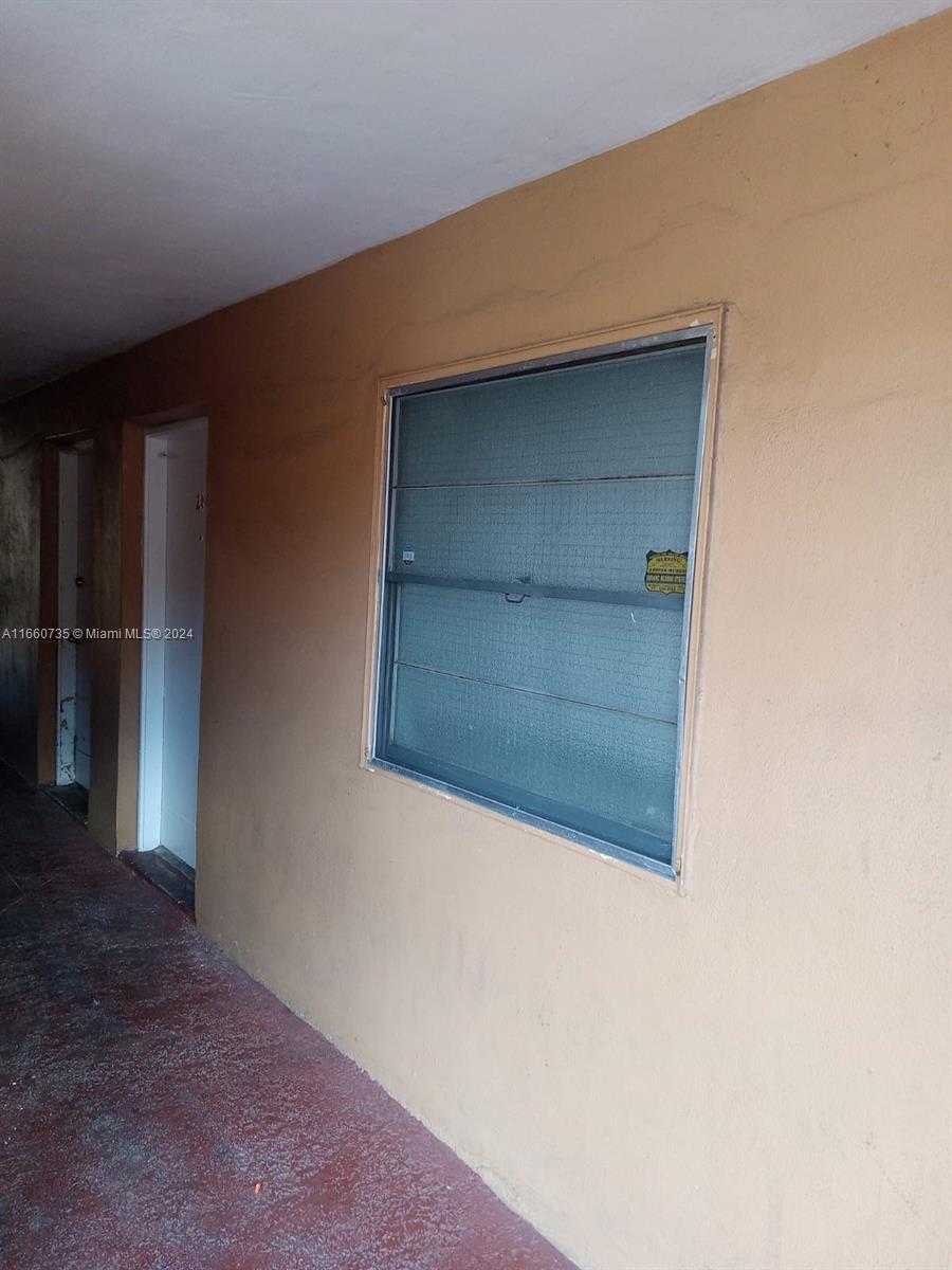 Small Image of 1230 WEST 54TH ST #216A, Hialeah Number 2