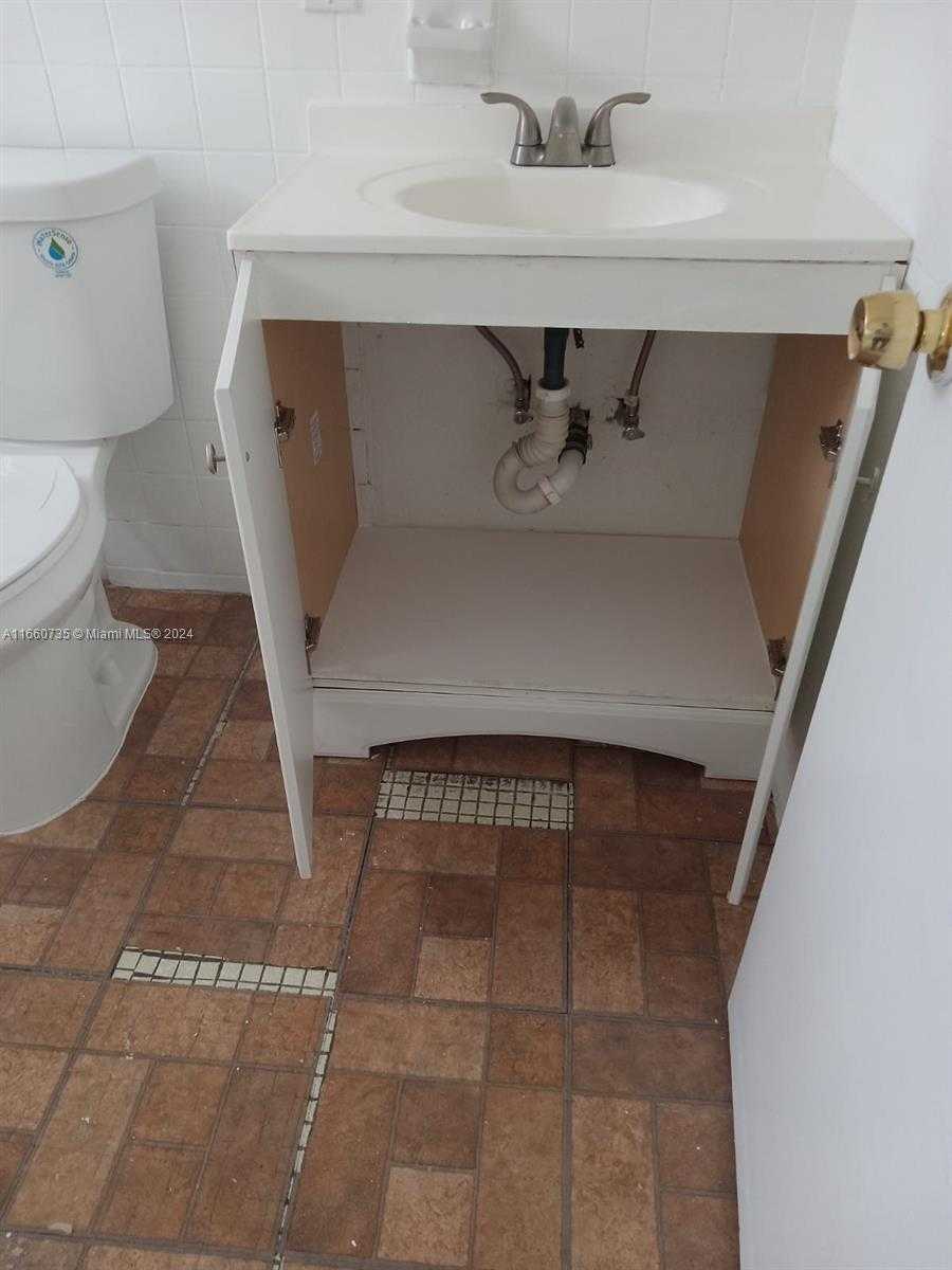Small Image of 1230 WEST 54TH ST #216A, Hialeah Number 24