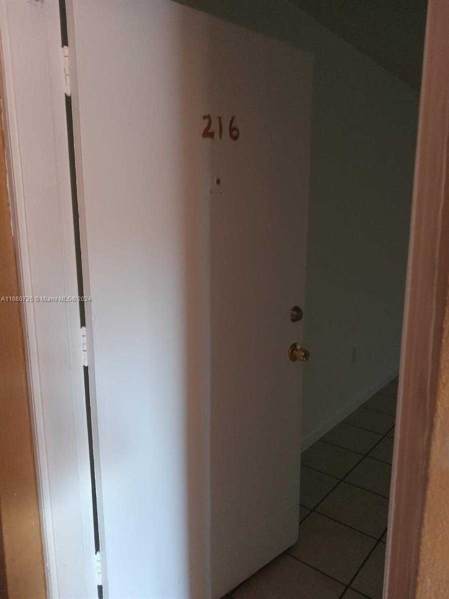 Small Image of 1230 WEST 54TH ST #216A, Hialeah Number 3