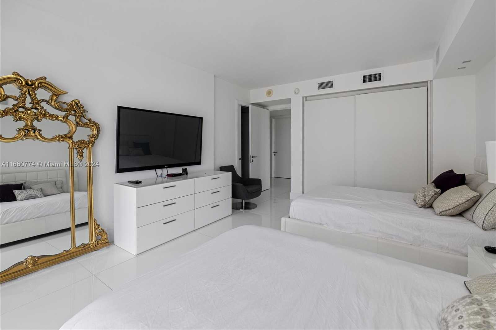 Small Image of 10155 COLLINS AVE #1210, Bal Harbour Number 27