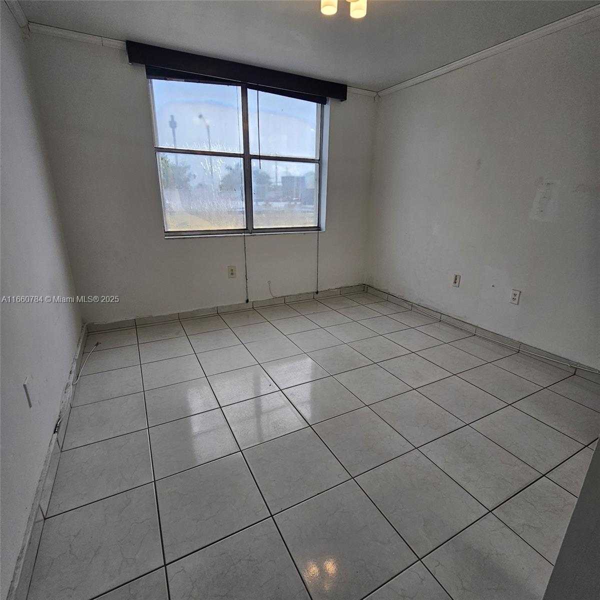 Small Image of 1182 WEST 37TH TER #11, Hialeah Number 31