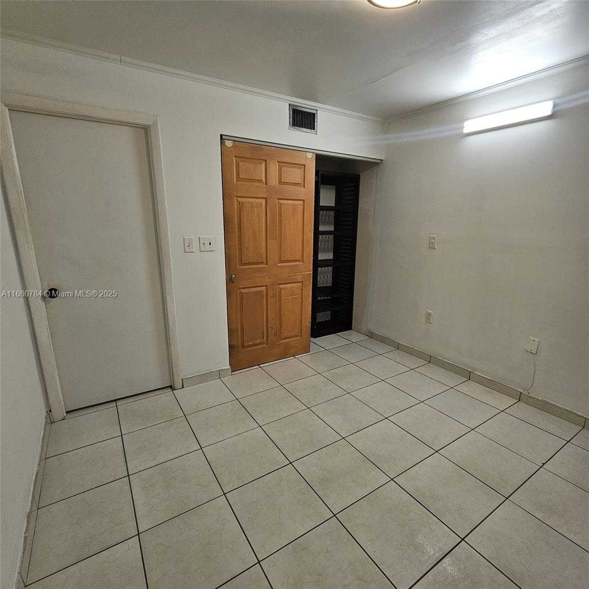 Small Image of 1182 WEST 37TH TER #11, Hialeah Number 32