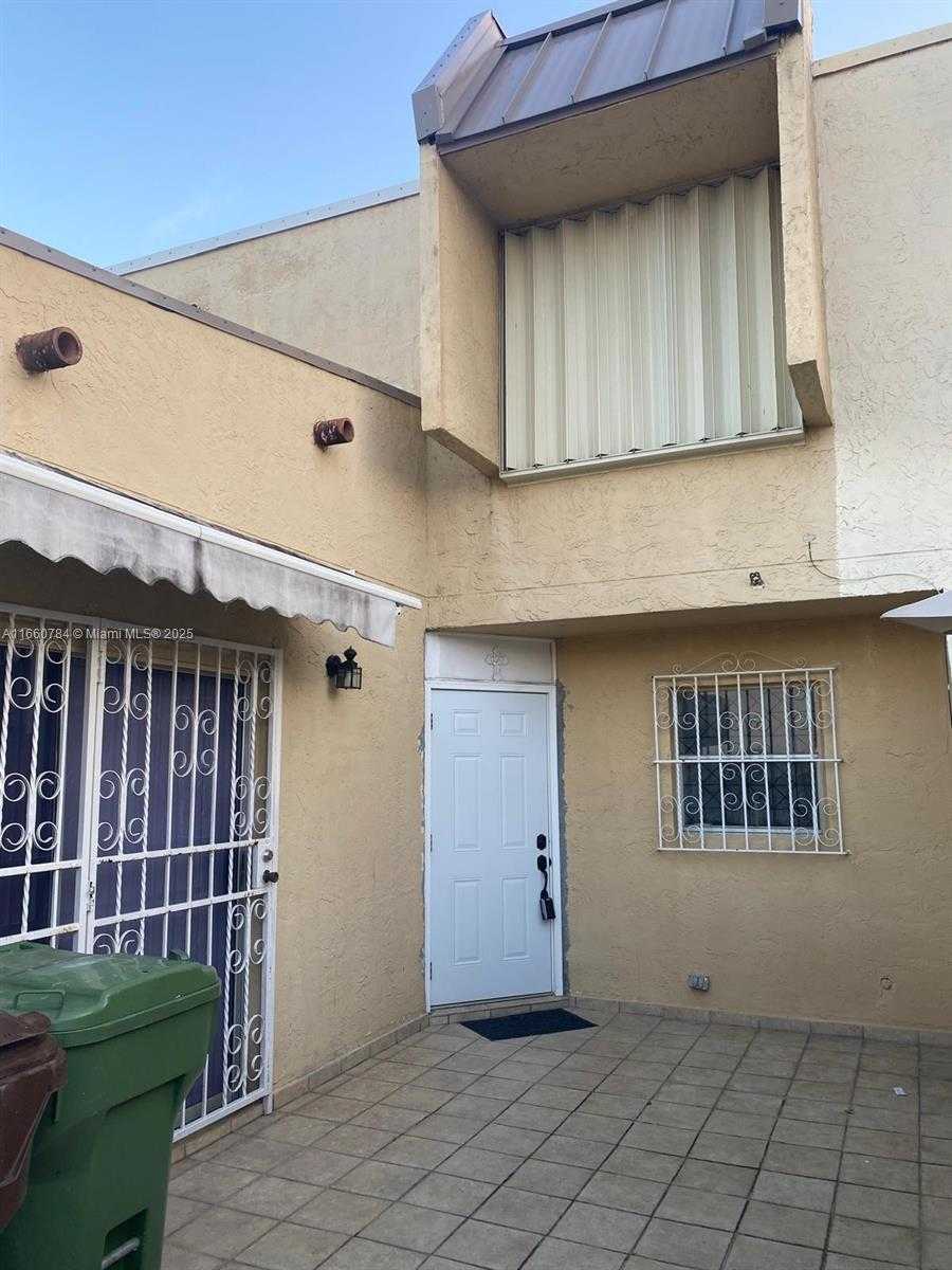 Small Image of 1182 WEST 37TH TER #11, Hialeah Number 36