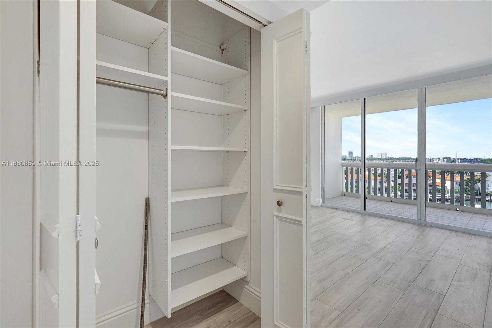 Small Image of 1000 ISLAND BLVD #707, Aventura Number 42