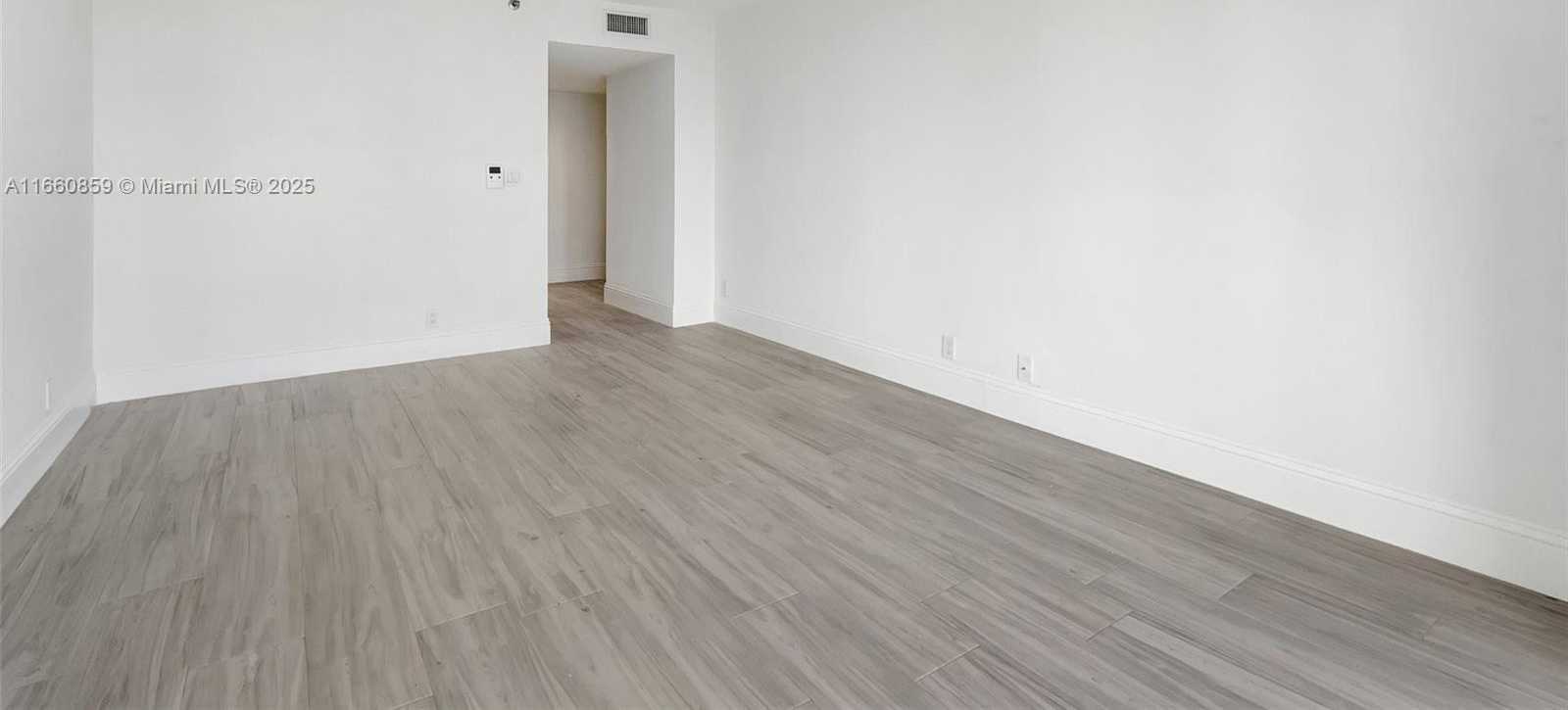 Small Image of 1000 ISLAND BLVD #707, Aventura Number 44