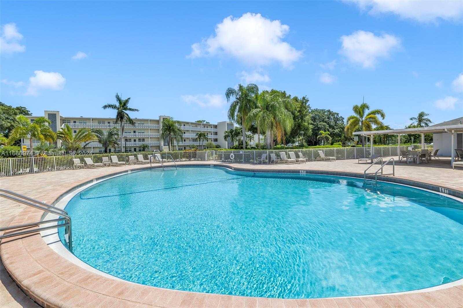 Small Image of 245 GRANTHAM C #245, Deerfield Beach Number 34