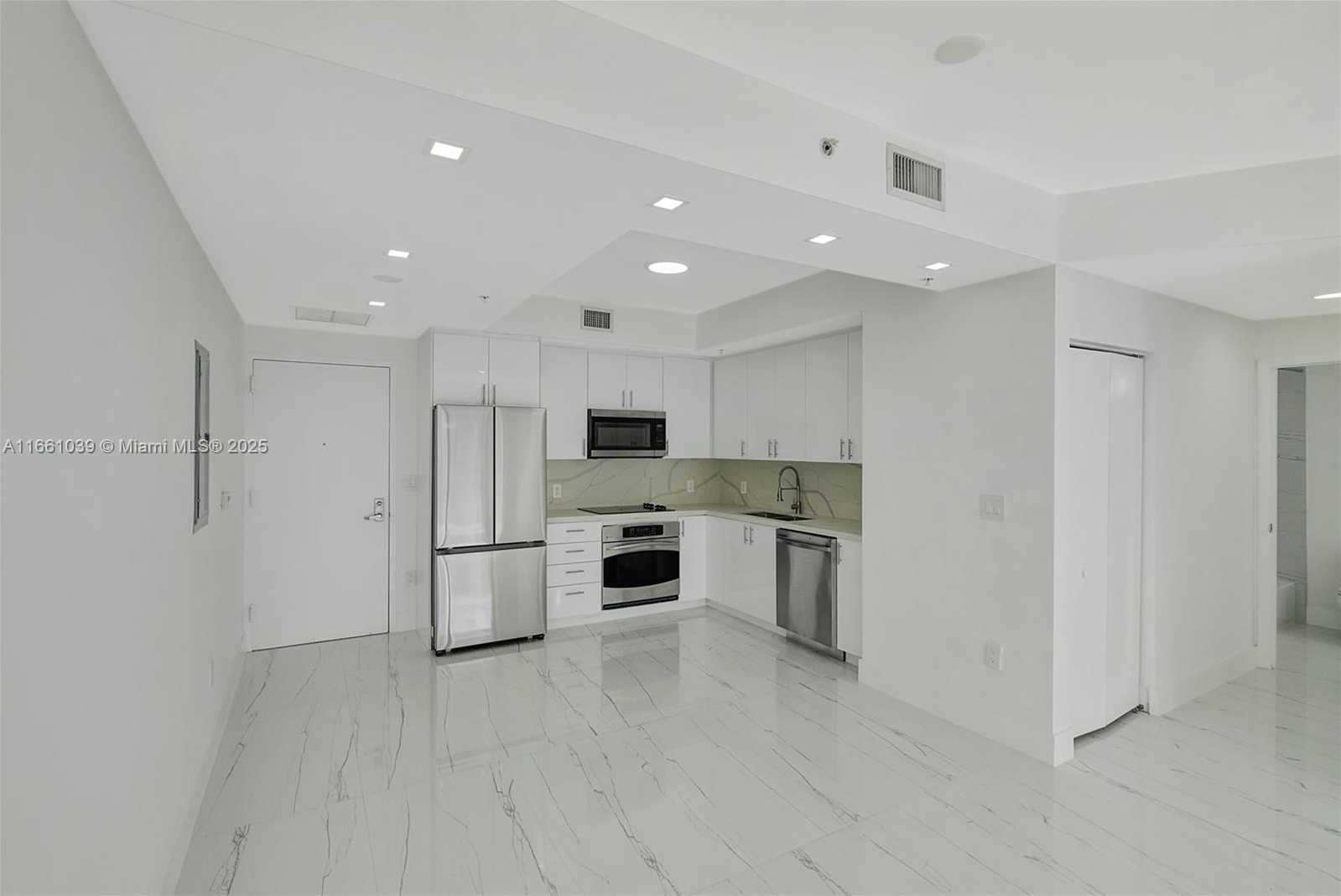Small Image of 90 SOUTH WEST 3RD ST #1602, Miami Number 15