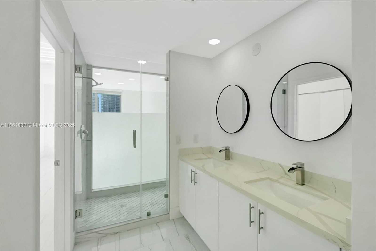 Small Image of 90 SOUTH WEST 3RD ST #1602, Miami Number 19