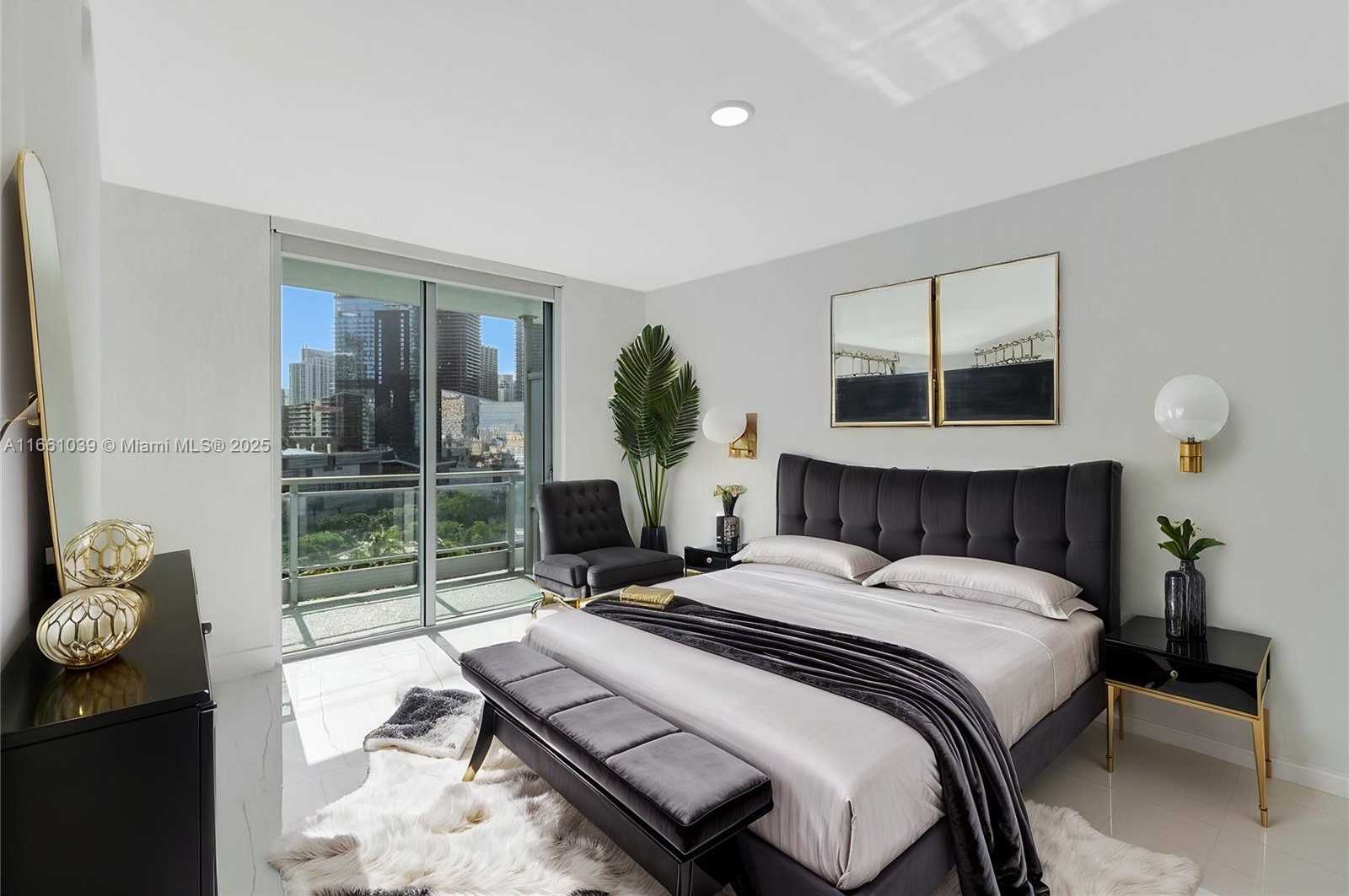 Small Image of 90 SOUTH WEST 3RD ST #1602, Miami Number 2