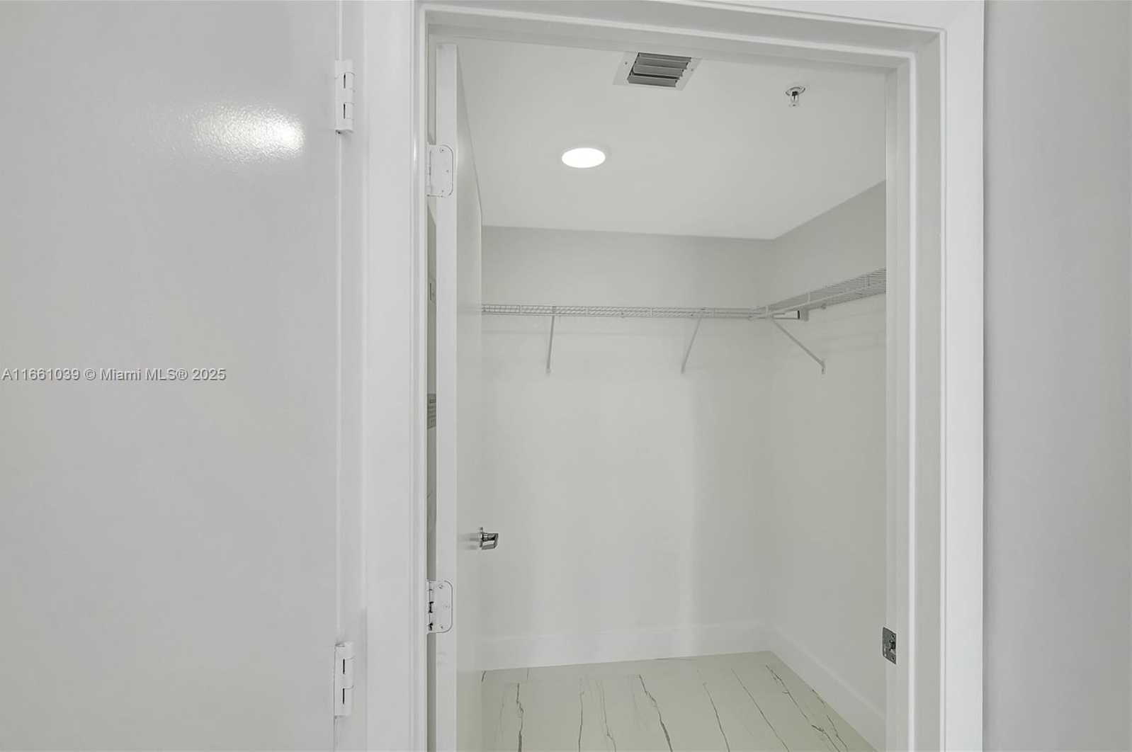 Small Image of 90 SOUTH WEST 3RD ST #1602, Miami Number 21