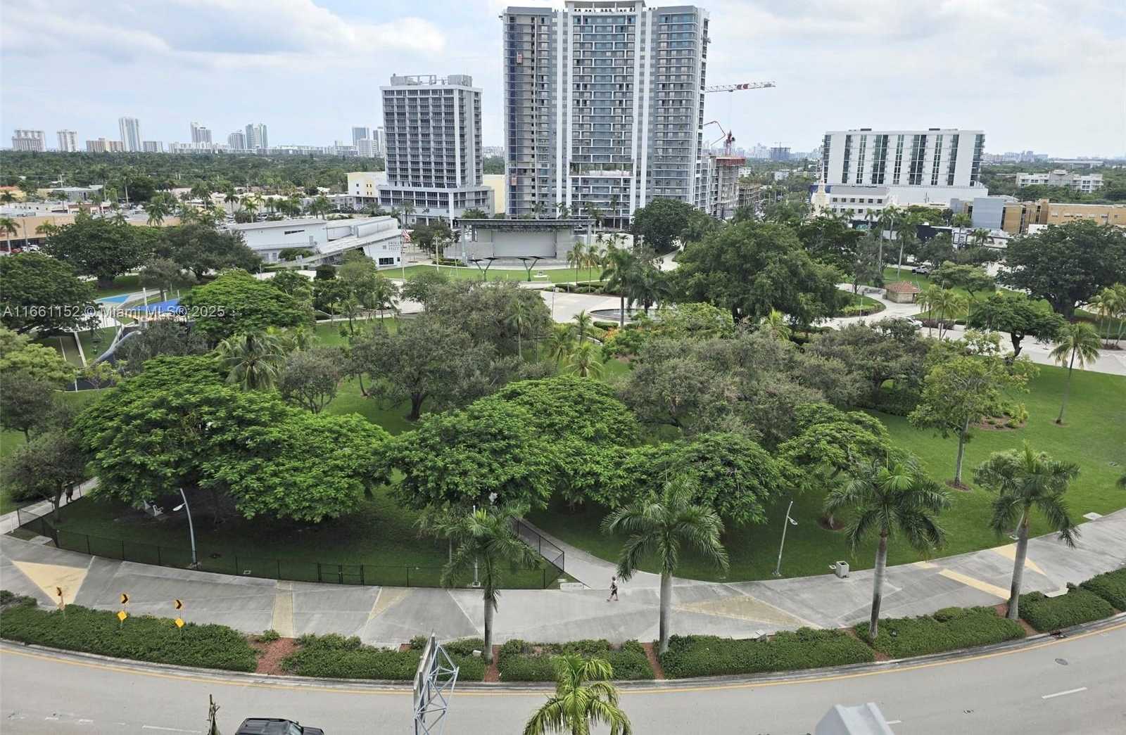 Small Image of 1830 RADIUS DR #1024, Hollywood Number 24