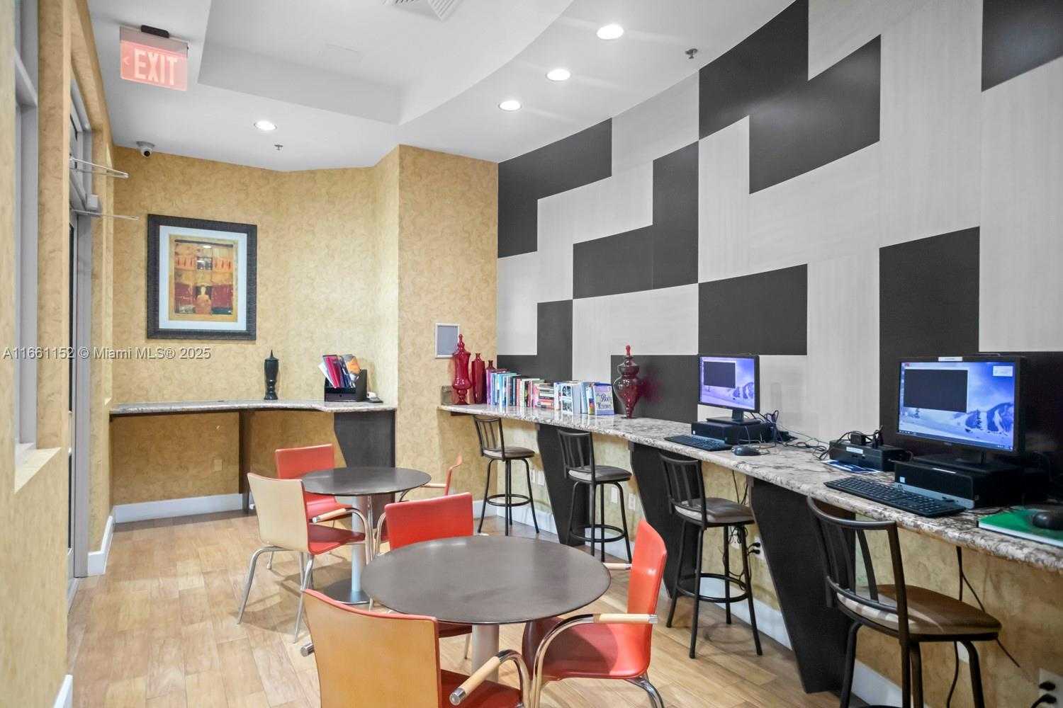 Small Image of 1830 RADIUS DR #1024, Hollywood Number 30