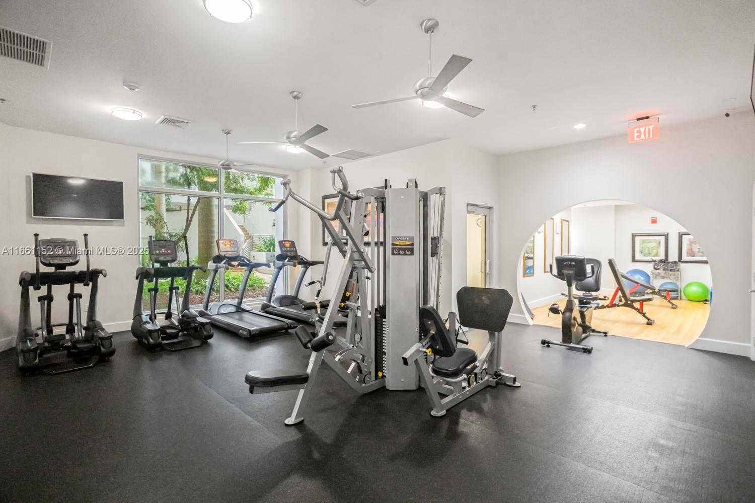 Small Image of 1830 RADIUS DR #1024, Hollywood Number 39