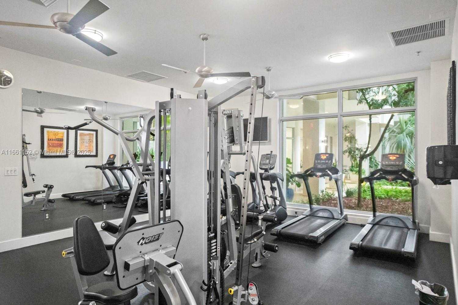 Small Image of 1830 RADIUS DR #1024, Hollywood Number 40