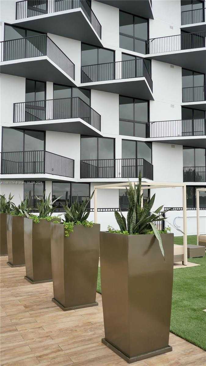 Small Image of 5252 NORTH WEST 85TH AVE #1601, Doral Number 6