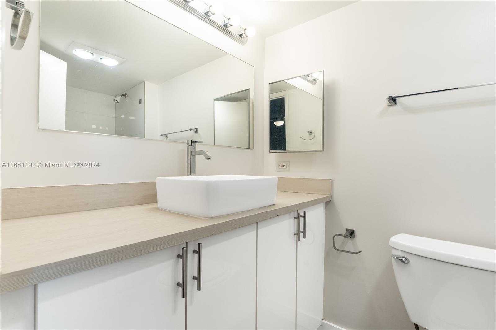Small Image of 20350 WEST COUNTRY CLUB DR #123-4, Aventura Number 14