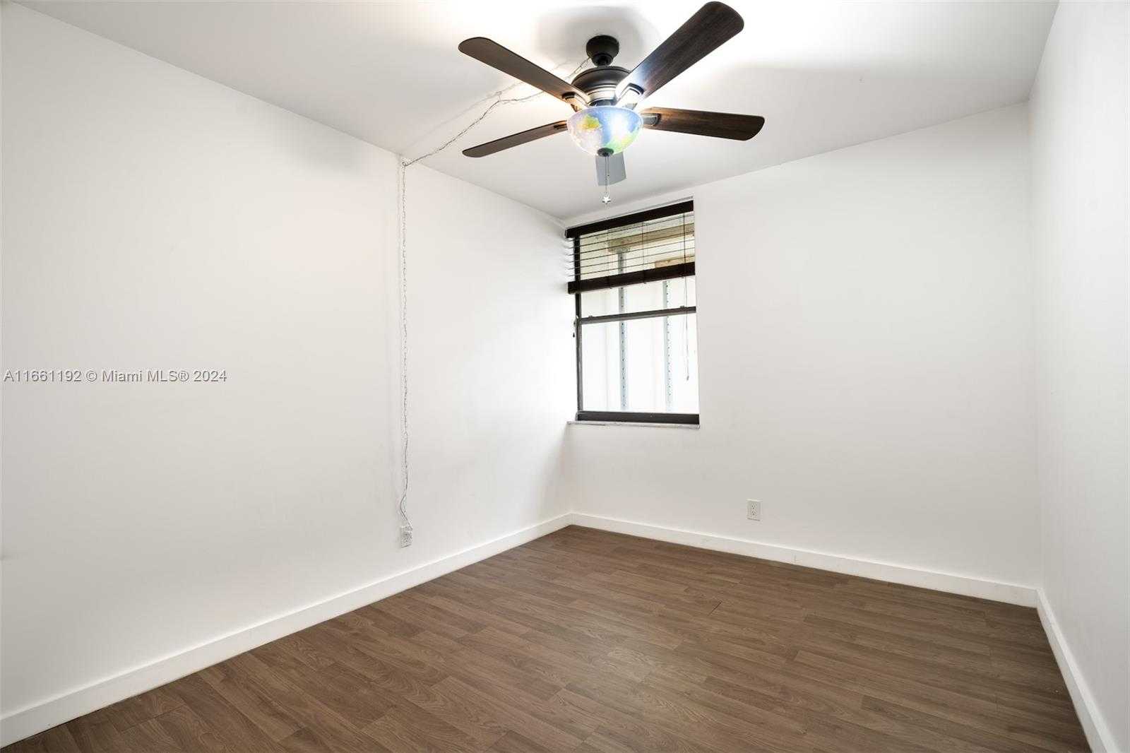 Small Image of 20350 WEST COUNTRY CLUB DR #123-4, Aventura Number 19