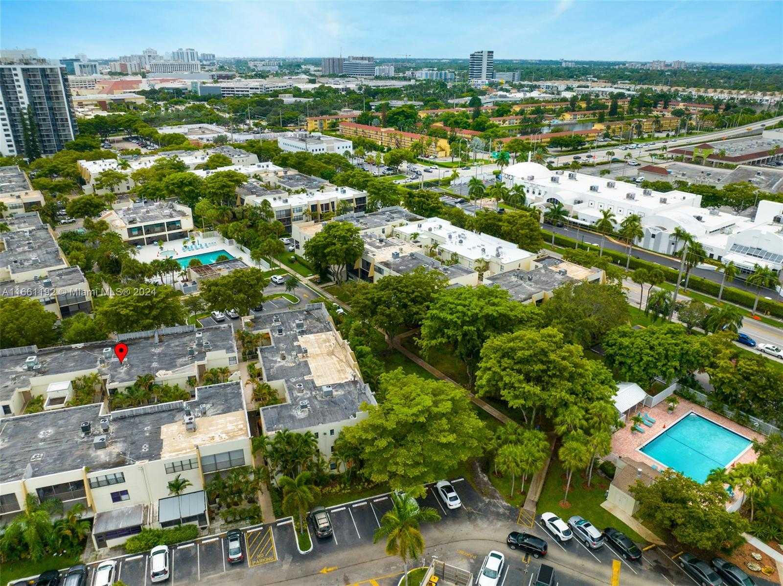Small Image of 20350 WEST COUNTRY CLUB DR #123-4, Aventura Number 25