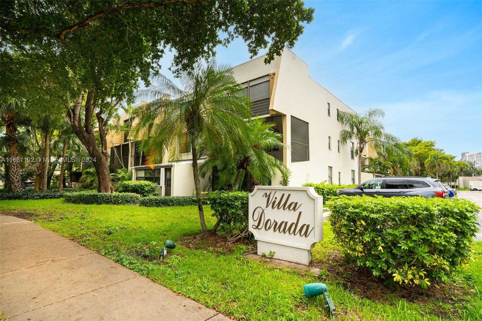 Small Image of 20350 WEST COUNTRY CLUB DR #123-4, Aventura Number 34