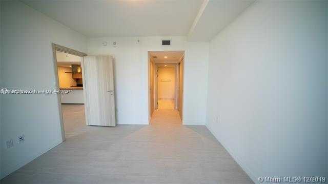 Small Image of 1000 BRICKELL PLZ #4905, Miami Number 13