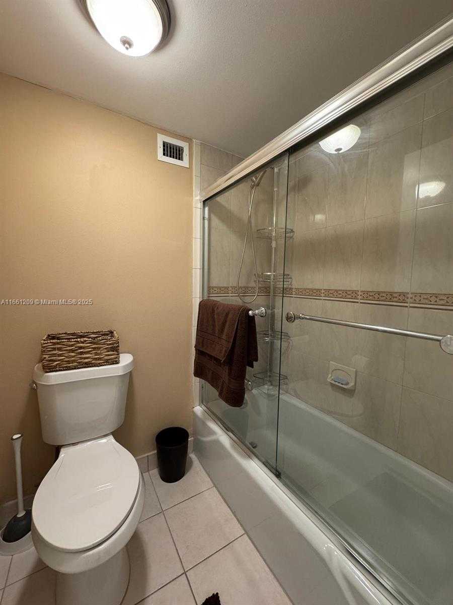 Small Image of 3800 SOUTH OCEAN DR #1816, Hollywood Number 28
