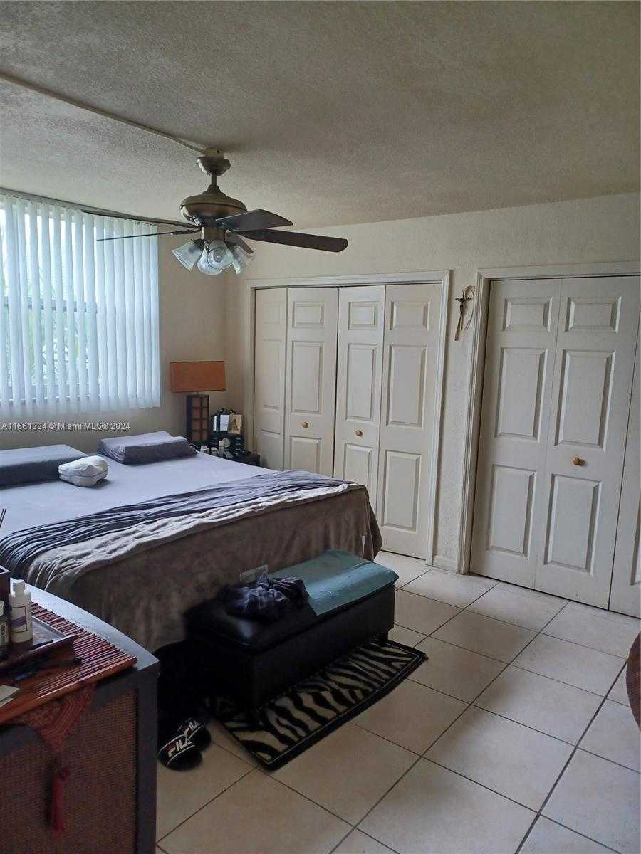 Small Image of 3030 MARCOS DR #T304, Aventura Number 11