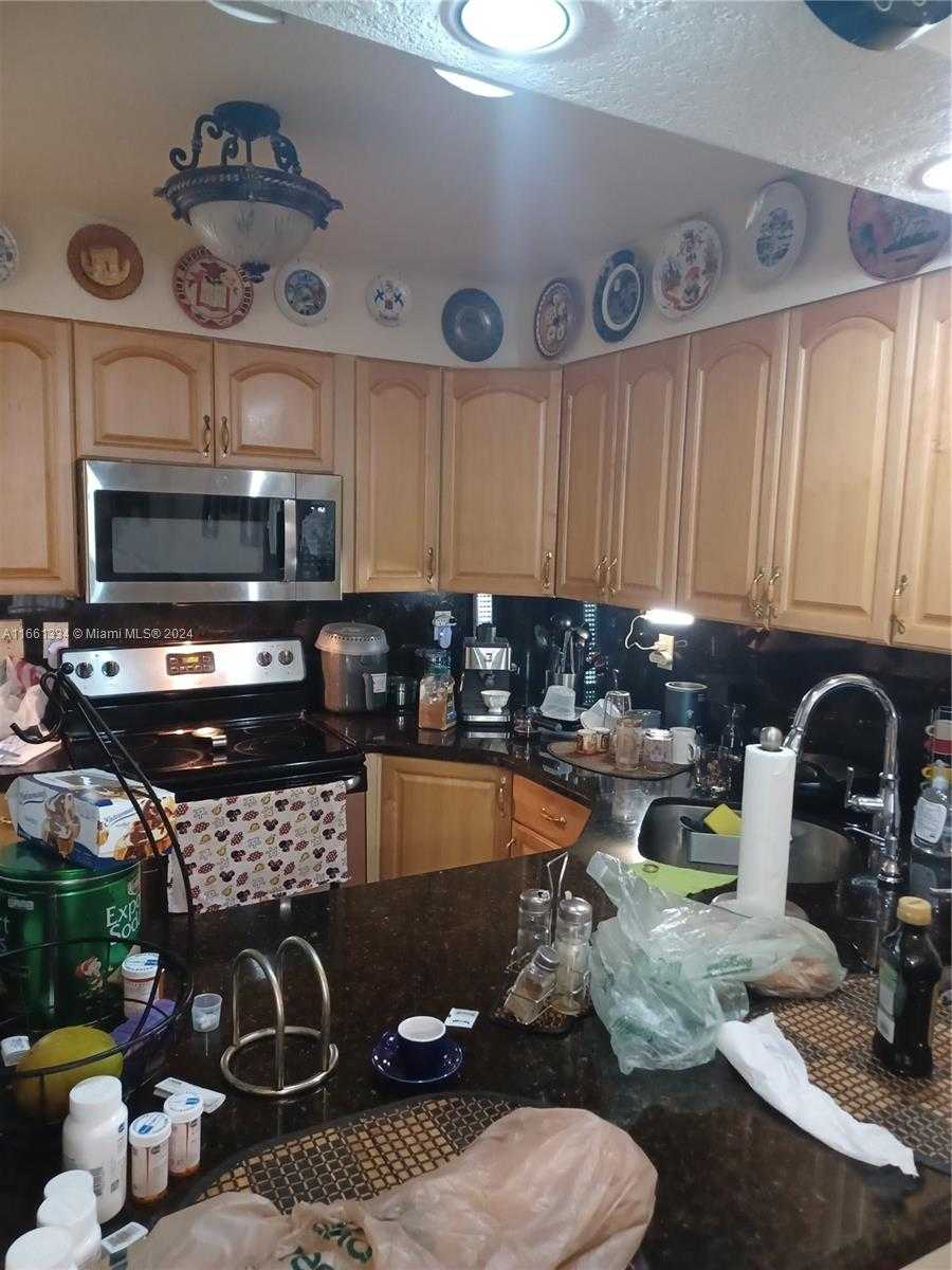 Small Image of 3030 MARCOS DR #T304, Aventura Number 17