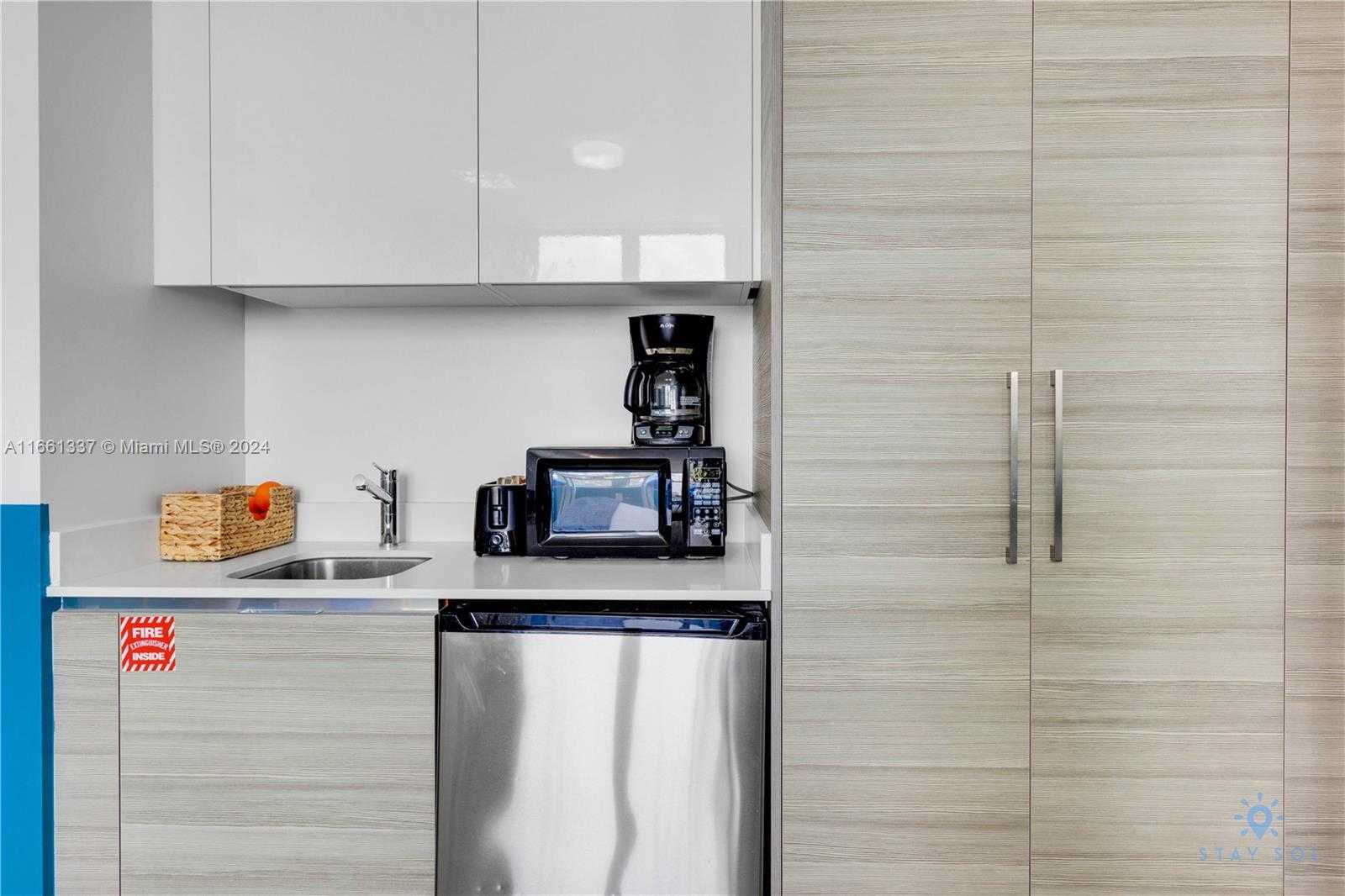 Small Image of 777 NORTH OCEAN DR #S527, Hollywood Number 16