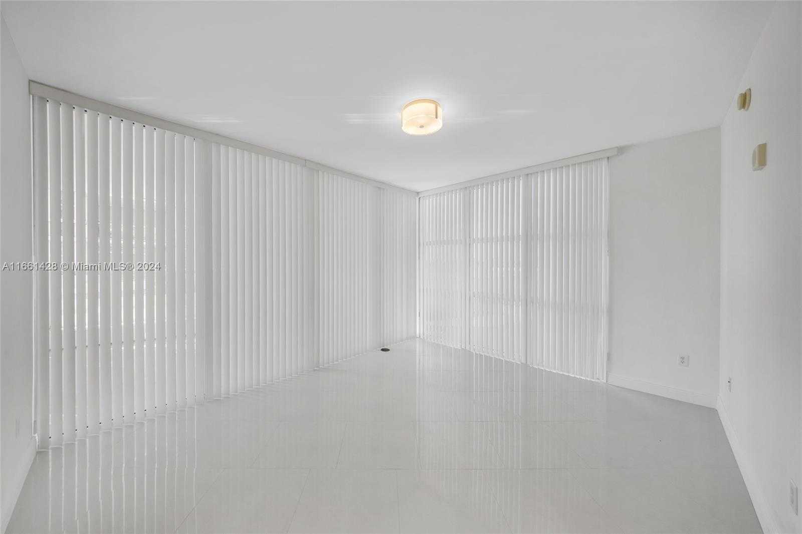 Small Image of 3131 NORTH EAST 188TH ST #2-507, Aventura Number 24