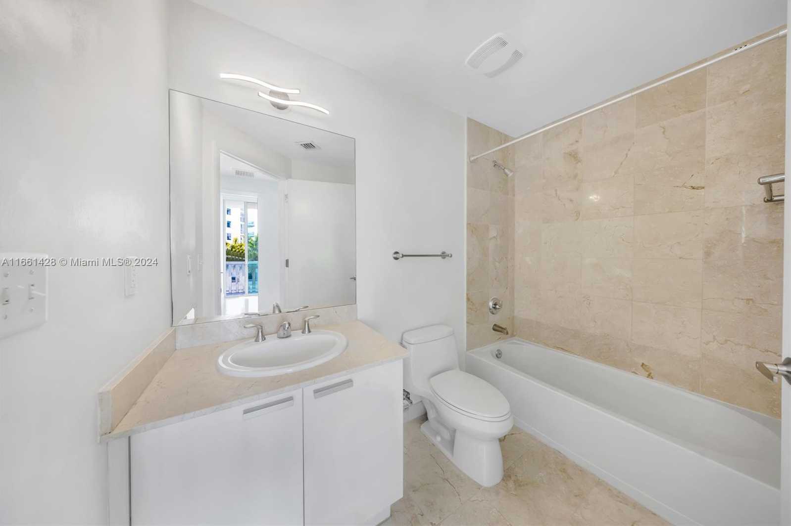 Small Image of 3131 NORTH EAST 188TH ST #2-507, Aventura Number 32