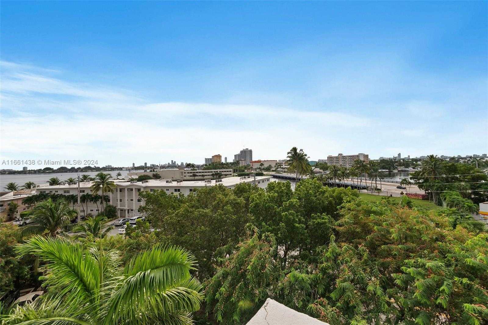 Small Image of 7900 HARBOR ISLAND DR #513, North Bay Village Number 10
