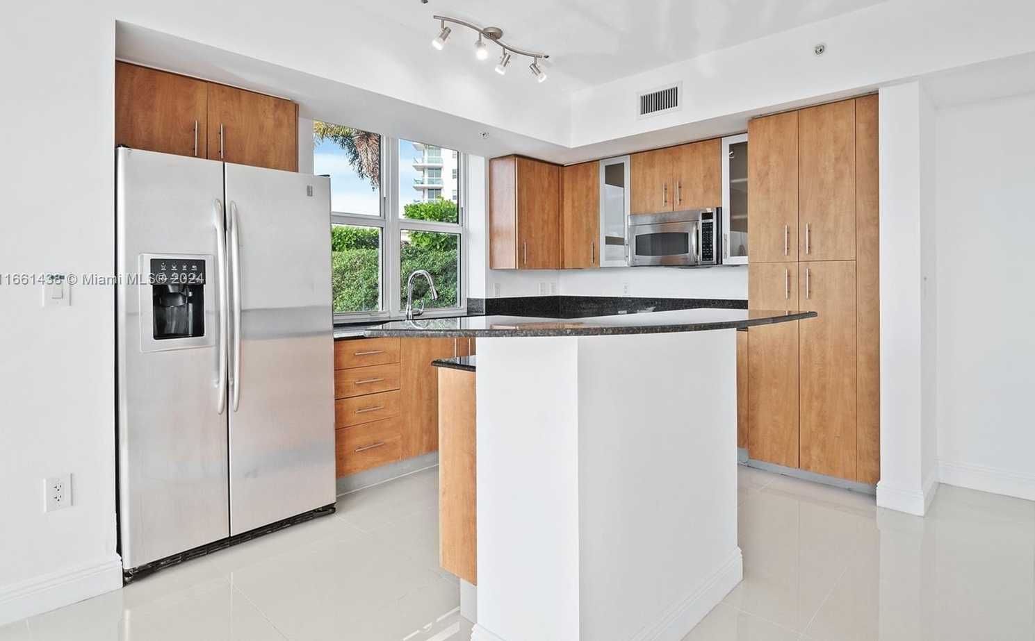 Small Image of 7900 HARBOR ISLAND DR #513, North Bay Village Number 13