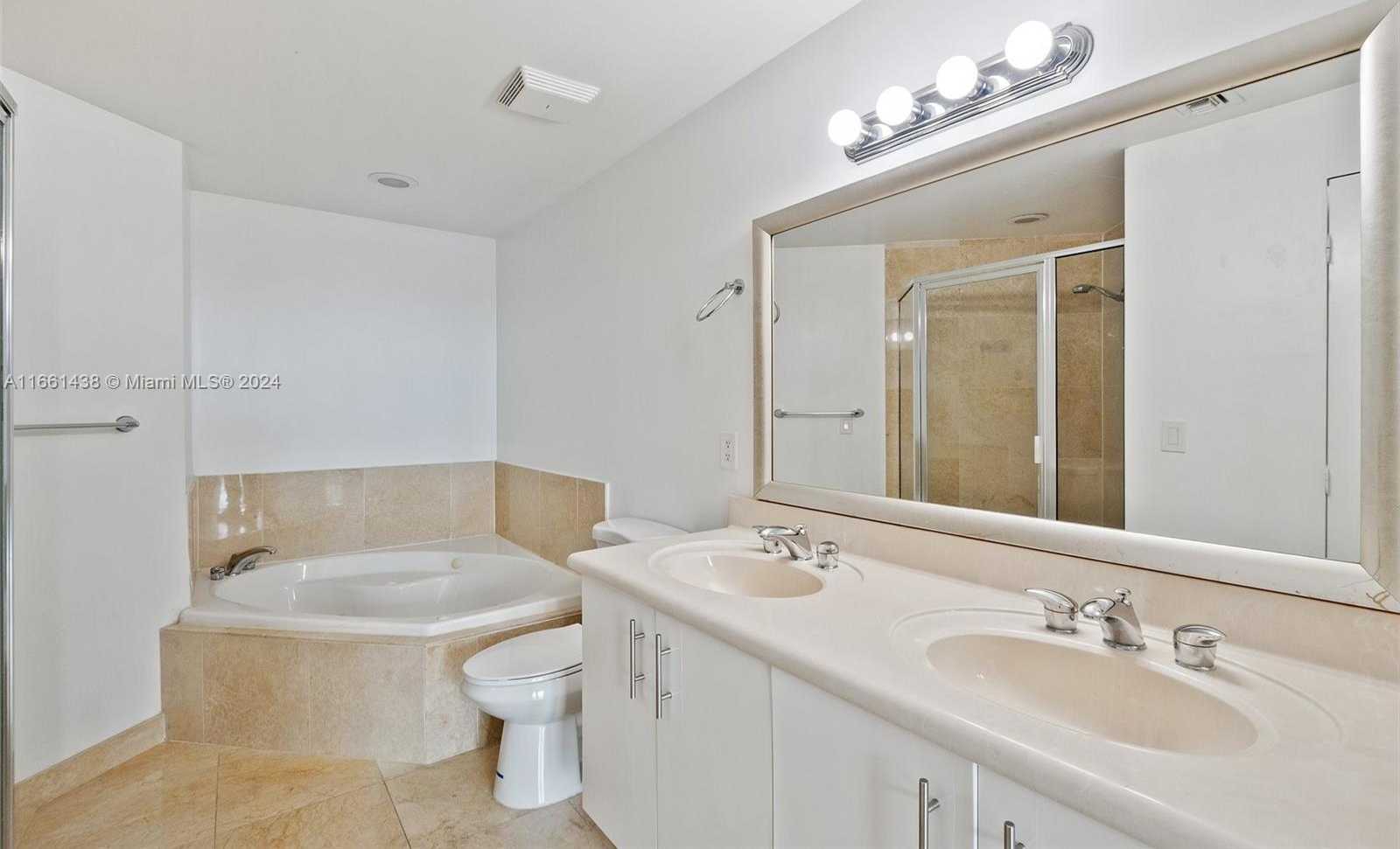 Small Image of 7900 HARBOR ISLAND DR #513, North Bay Village Number 19