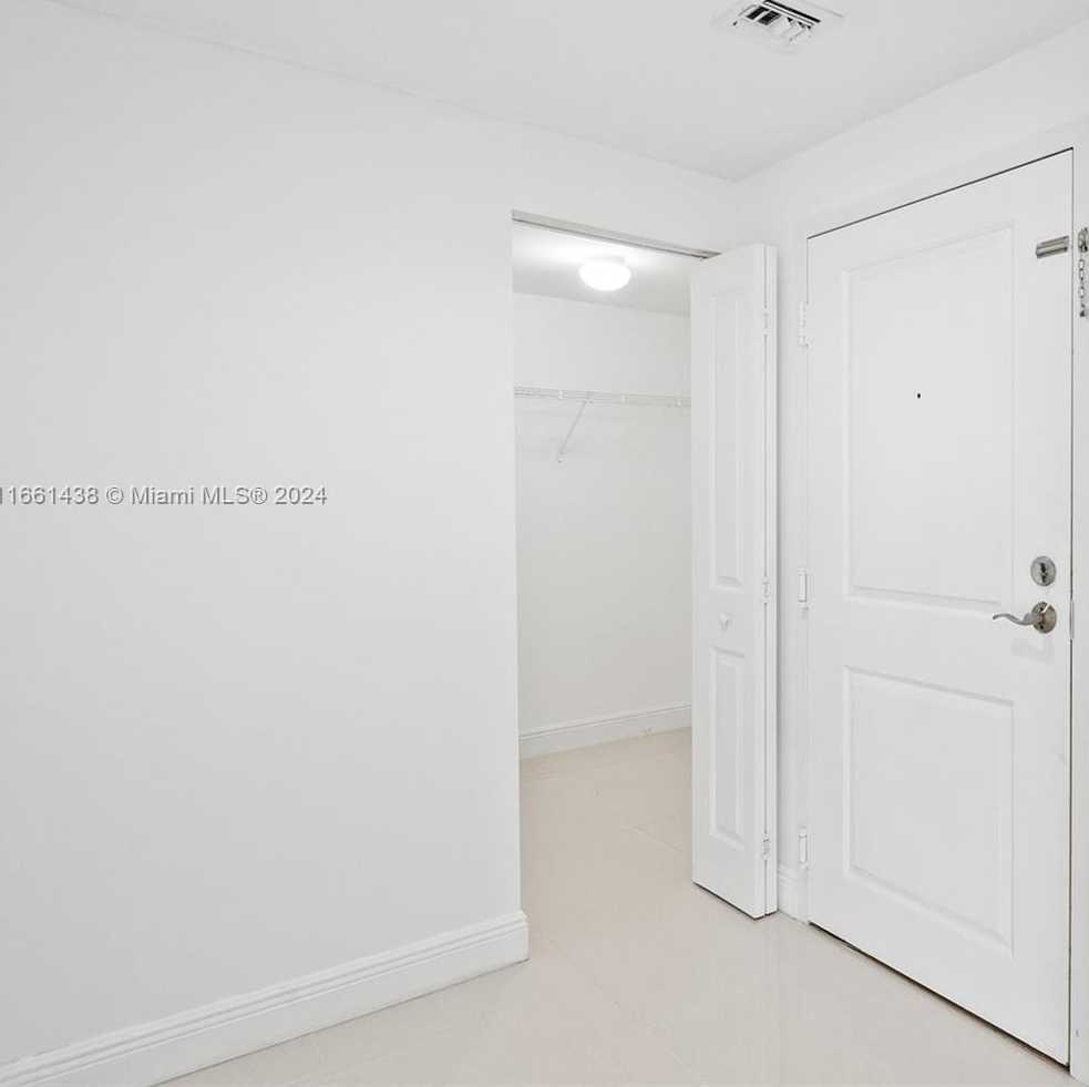 Small Image of 7900 HARBOR ISLAND DR #513, North Bay Village Number 5